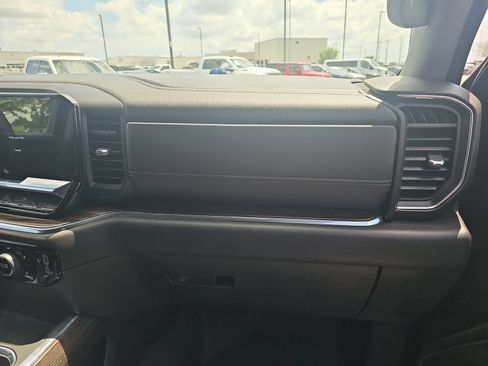 Used 2024 Chevrolet Silverado 1500 LT RWD image 21