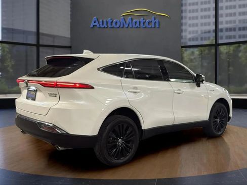 Used 2021 Toyota Venza Limited image 11