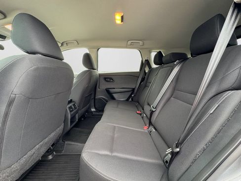 Used 2023 Nissan Rogue S AWD/4WD image 11