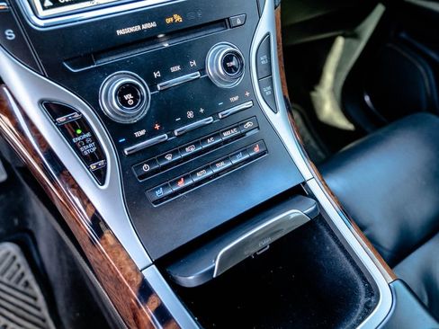 Used 2018 Lincoln MKX Reserve w/ Driver Assistance Package image 23