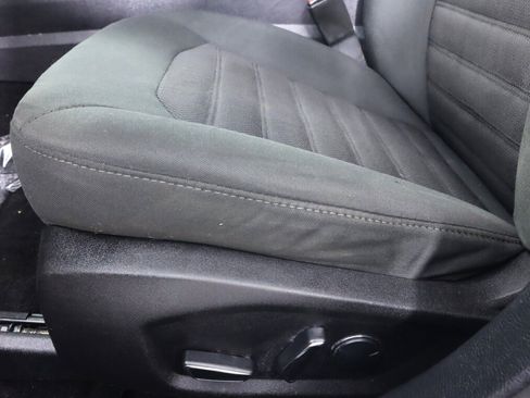 Used 2017 Ford Fusion SE FWD image 27
