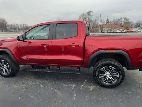 Certified 2025 GMC Canyon AT4 w/ Technology Plus Package image 5