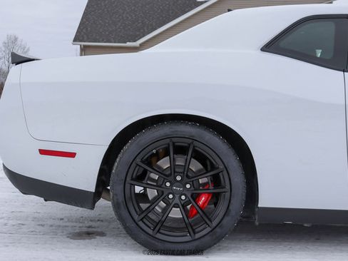 Used 2023 Dodge Challenger SRT Hellcat RWD image 10