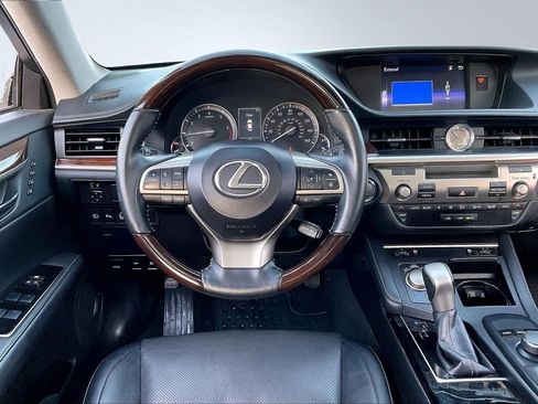 Used 2017 Lexus ES 350 image 5