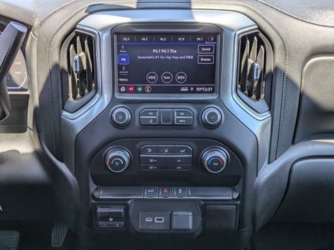 Used 2021 Chevrolet Silverado 2500 LT AWD/4WD image 18