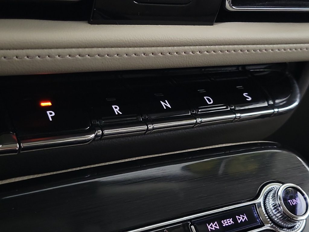 Certified 2023 Lincoln Nautilus Reserve AWD/4WD image 31