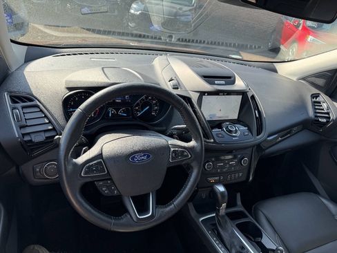 Used 2017 Ford Escape Titanium w/ Equipment Group 301A AWD/4WD image 16