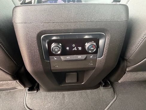 Used 2025 Chevrolet Tahoe Z71 w/ Comfort Package AWD/4WD image 24