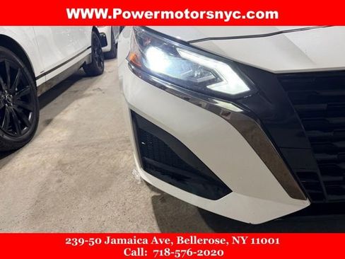 Used 2024 Nissan Altima 2.5 SR w/ SR Premium Package image 7