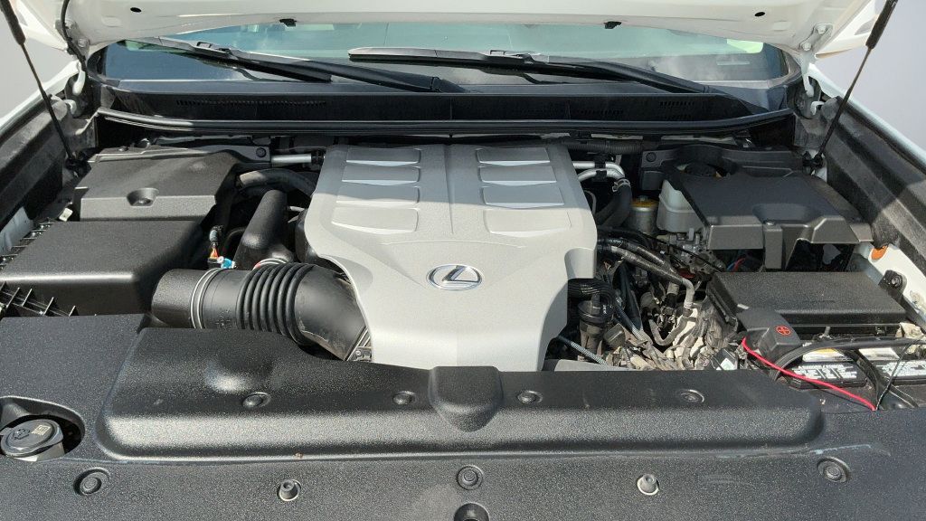 Used 2017 Lexus GX 460 AWD/4WD image 17