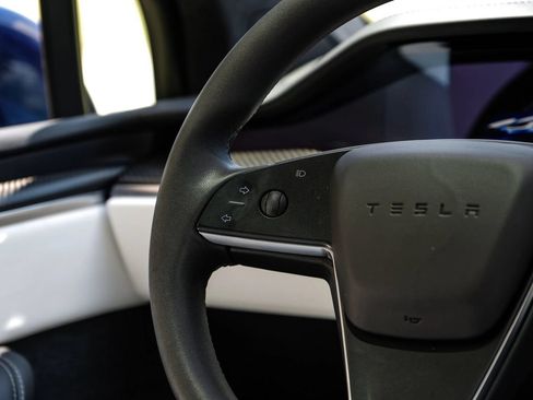 Used 2022 Tesla Model X Plaid AWD/4WD image 17