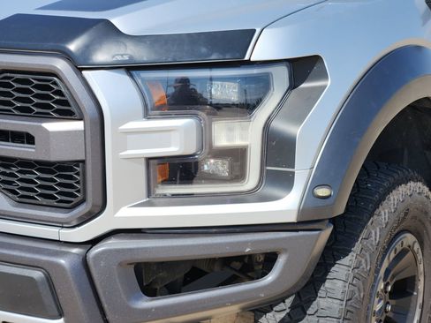 Used 2018 Ford F150 Raptor w/ Equipment Group 802A Luxury AWD/4WD image 11