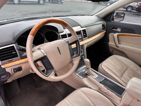 Used 2011 Lincoln MKZ image 14