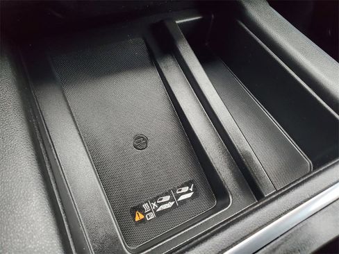 Used 2020 GMC Sierra 2500 SLT w/ SLT Premium Plus Package image 28