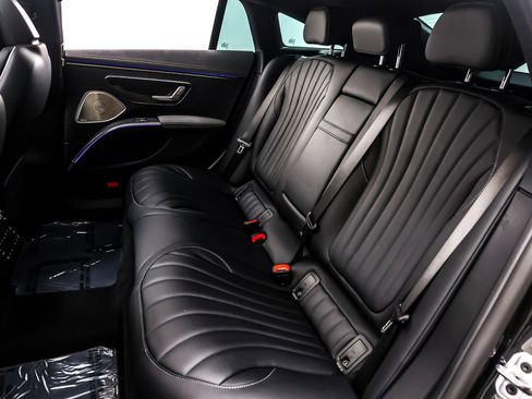 Used 2022 Mercedes-Benz EQS 450+ Sedan image 8