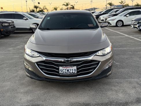 Used 2023 Chevrolet Malibu LT image 3