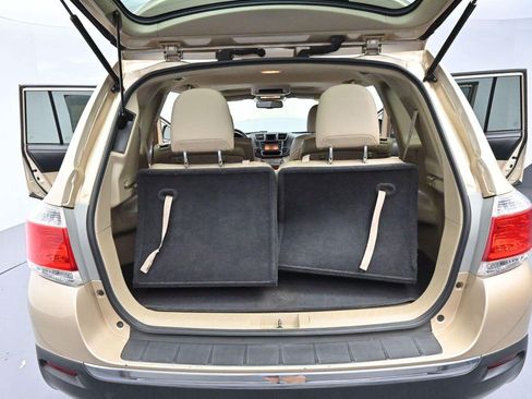Used 2013 Toyota Highlander Limited FWD image 9