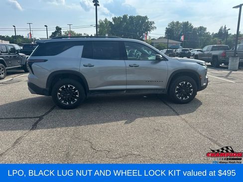 Used 2025 Chevrolet Traverse Z71 w/ Enhanced Driving Package AWD/4WD image 6