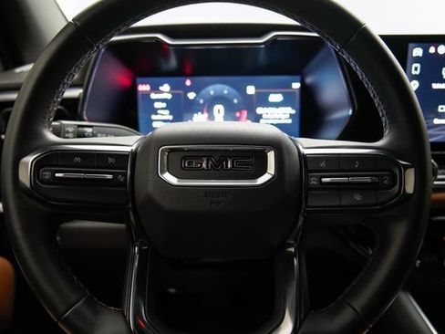 Used 2024 GMC Canyon AT4 w/ Technology Package AWD/4WD image 31