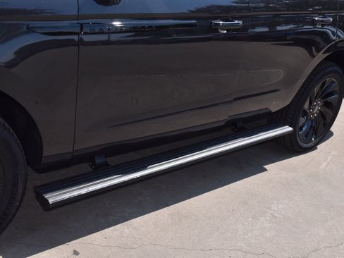 New 2025 Lincoln Navigator Reserve w/ Jet Appearance Package image 39