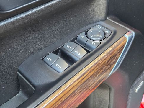 Used 2022 Chevrolet Silverado 1500 High Country AWD/4WD image 12