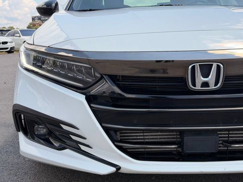 Used 2021 Honda Accord Sport image 6
