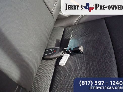 Used 2025 Chevrolet Silverado 1500 LTZ image 25