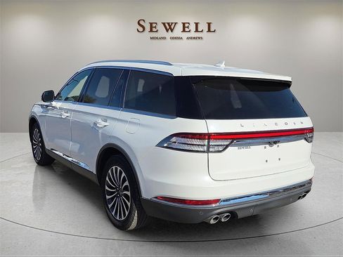 Used 2022 Lincoln Aviator Reserve w/ Elements Package Plus image 3
