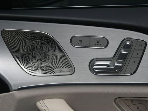 Used 2025 Mercedes-Benz GLS 450 4MATIC image 45