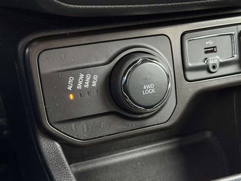 Used 2020 Jeep Renegade Altitude image 26