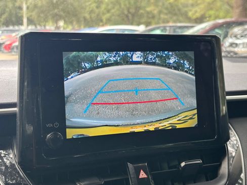 Used 2025 Toyota Corolla LE FWD image 22