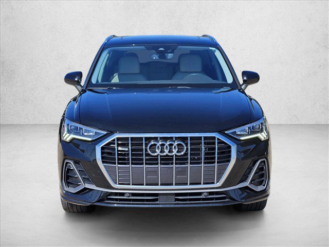 Certified 2024 Audi Q3 2.0T Premium w/ Convenience Package AWD/4WD image 2