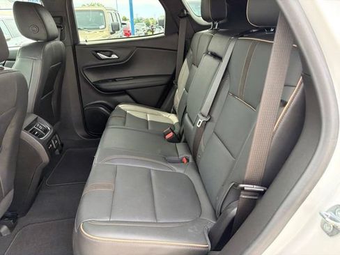 Used 2022 Chevrolet Blazer Premier w/ Enhanced Convenience Package AWD/4WD image 18