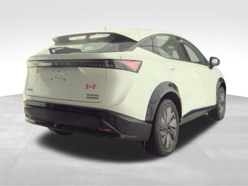 Used 2024 Nissan Ariya AWD image 3
