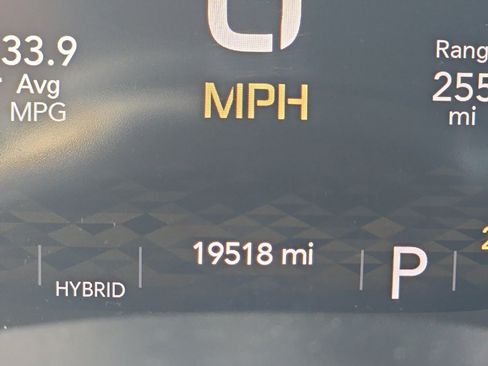 Used 2021 Jeep Wrangler Unlimited Sahara AWD/4WD image 2