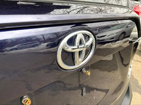 Certified 2021 Toyota RAV4 XLE Premium image 30