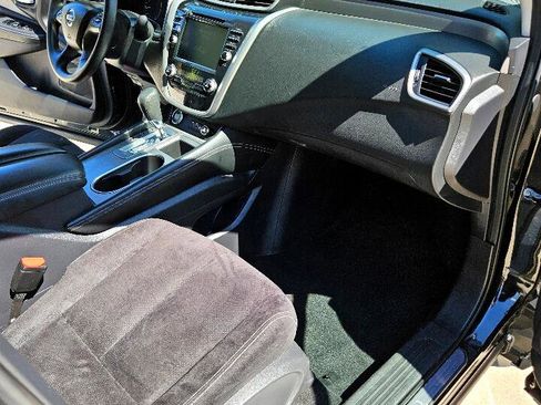 Used 2019 Nissan Murano S image 13