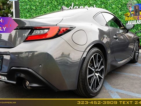 Used 2022 Toyota GR86 w/ ALL Weather Mat Package (TMS) RWD image 7