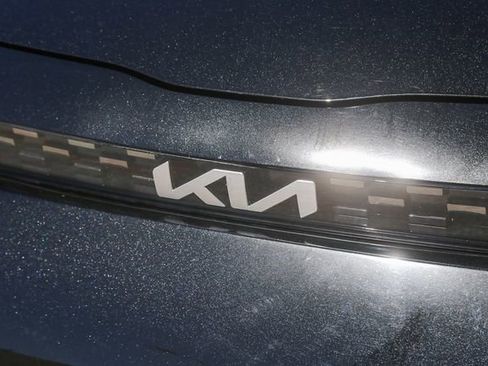 Used 2023 Kia Soul LX image 7