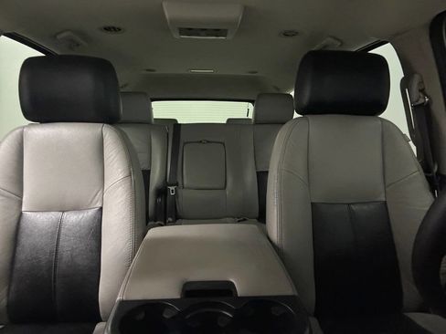 Used 2011 GMC Yukon SLE image 13