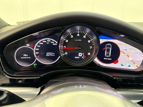 Used 2018 Porsche Panamera 4S AWD/4WD image 16