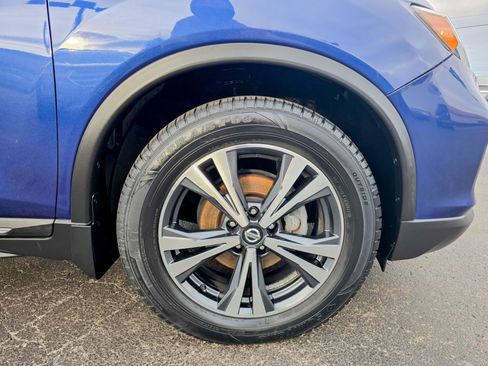 Used 2018 Nissan Rogue SL w/ Premium Package image 25