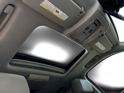 Used 2016 Chevrolet Suburban LTZ image 22