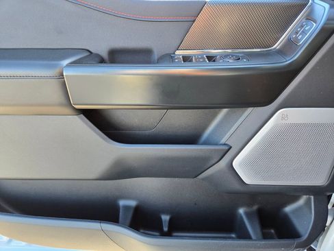 Used 2025 Ford F150 Raptor image 19