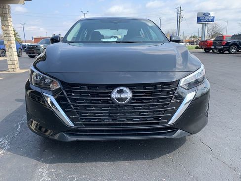 Used 2025 Nissan Sentra SV image 8