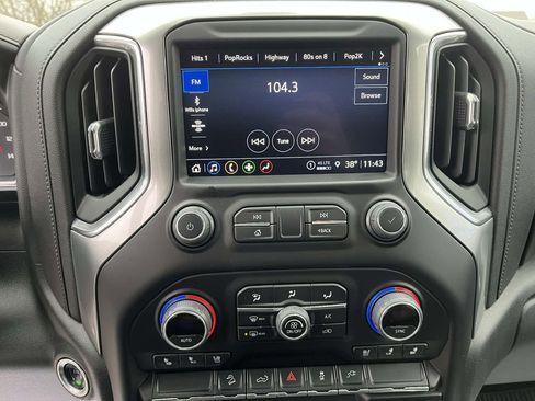 Used 2022 Chevrolet Silverado 2500 LTZ w/ LTZ Convenience Package image 22