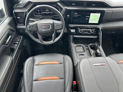 Used 2025 GMC Sierra 2500 AT4 w/ AT4 Premium Plus Package image 24