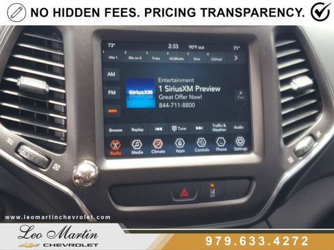 Used 2022 Jeep Cherokee Trailhawk AWD/4WD image 24