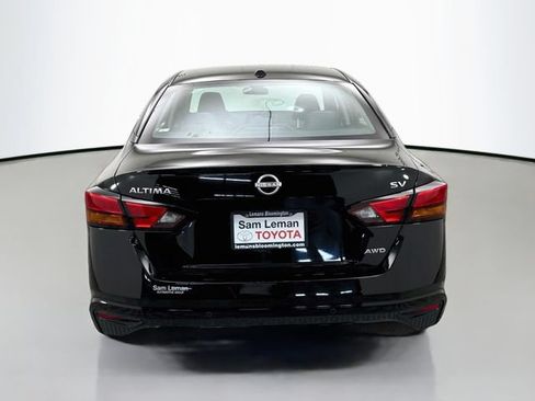 Used 2023 Nissan Altima 2.5 SV AWD/4WD image 6