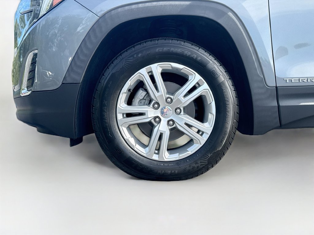 Certified 2020 GMC Terrain SLE w/ Driver Convenience Package AWD/4WD image 35